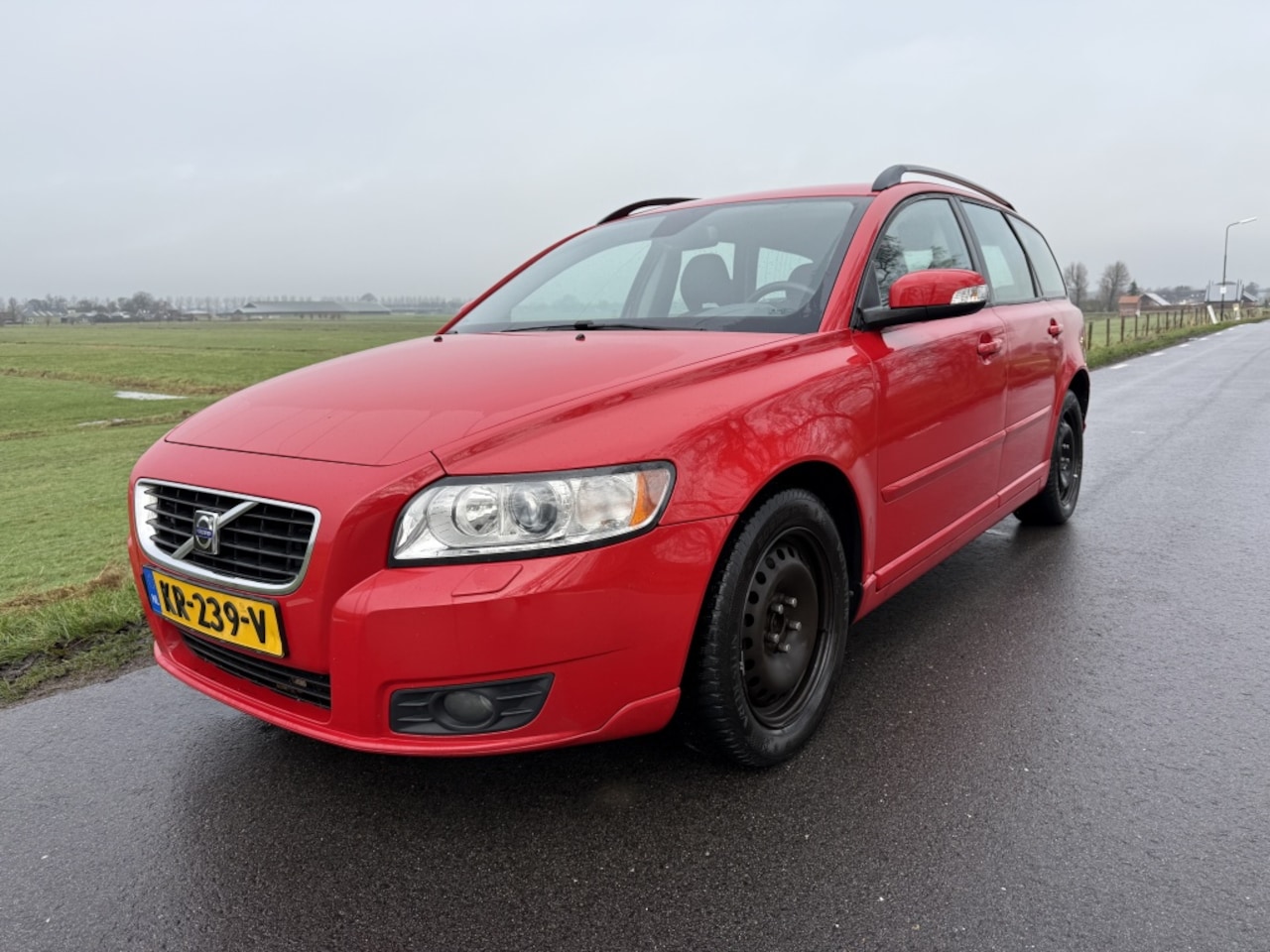 Volvo V50 - 2.4 D5 Summum Automaat Trekhaak Cruise Stoelverwarming Airco dis - AutoWereld.nl