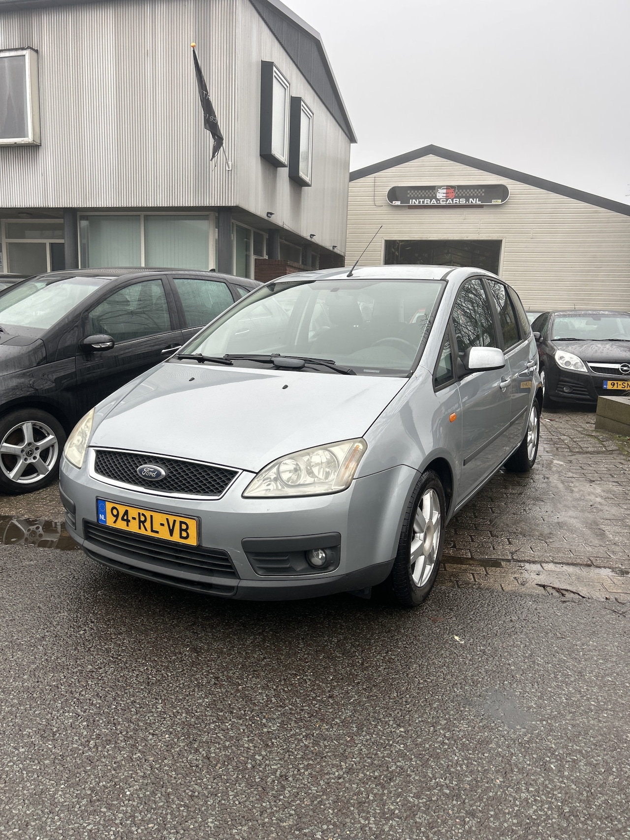 Ford Focus C-Max - 1.8-16V Futura Airco.Keurig nette en goed rijdende MPV Apk 19-07-2026. - AutoWereld.nl