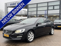 Volvo S60 - 1.5 T3 Automaat Nordic+ Navigatie Xenon Standkachel Leer Stoelverwarming 17 Inch Velgen Pa
