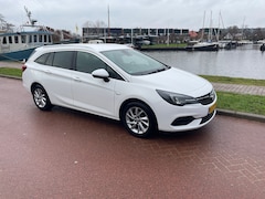 Opel Astra Sports Tourer - 1.2 Business Elegance