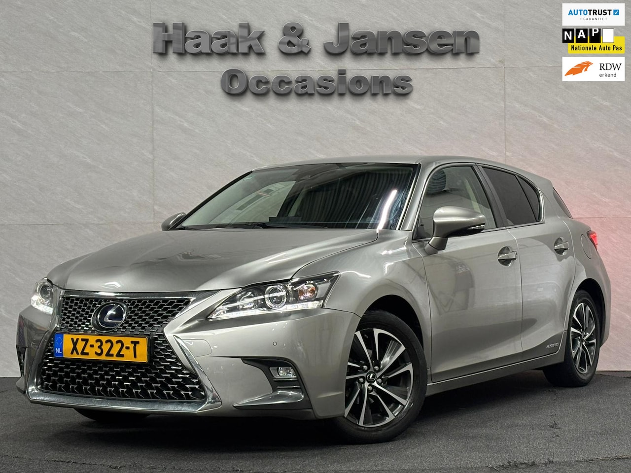 Lexus CT 200h - Business hybrid Line Navi Camera Automaat - AutoWereld.nl