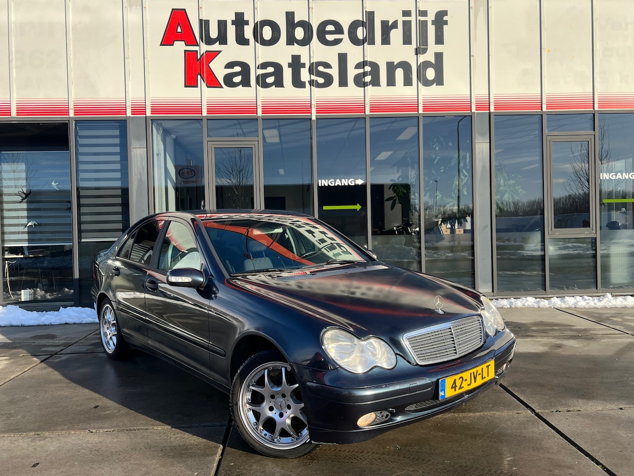 Mercedes-Benz C-klasse - 180 K. Elegance - Trekhaak - 6 bak - Airco - AutoWereld.nl