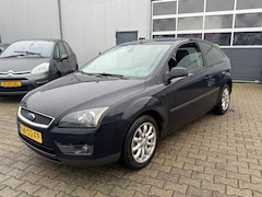 Ford Focus - 1.6-16V Futura Coupe Airco Apple Carplay