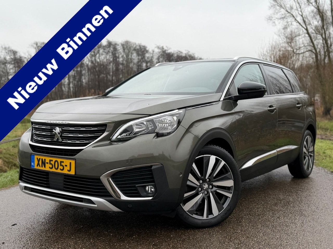 Peugeot 5008 - 1.2 PureTech Allure / 7-Pers / Elektrisch Panoramadak / Navi / Elektrische Voorstoel - Ach - AutoWereld.nl