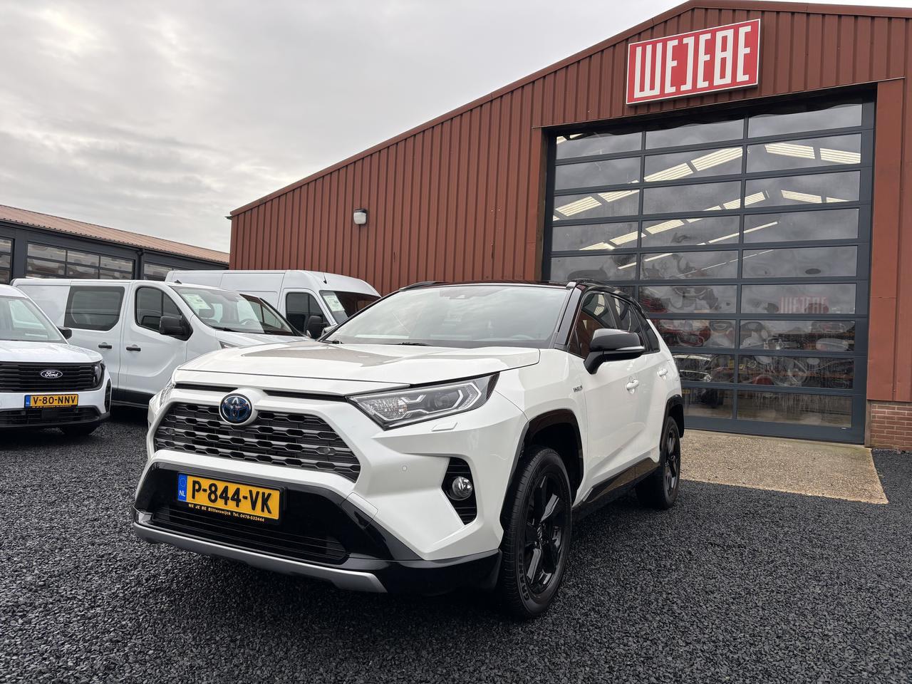 Toyota RAV4 - 2.5 HYBRID 2WD BUSINESS PLUS - AutoWereld.nl