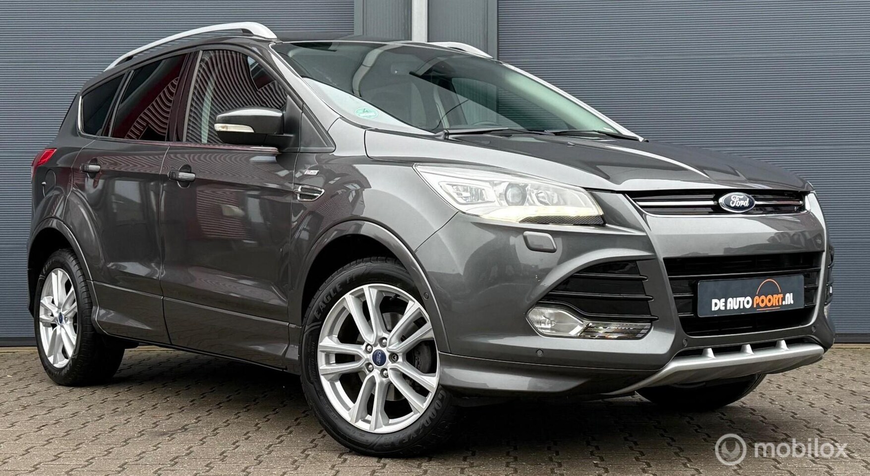 Ford Kuga - 1.5 Titanium ST-line Clima/Cruise/PDC/Elektr.pakket - AutoWereld.nl