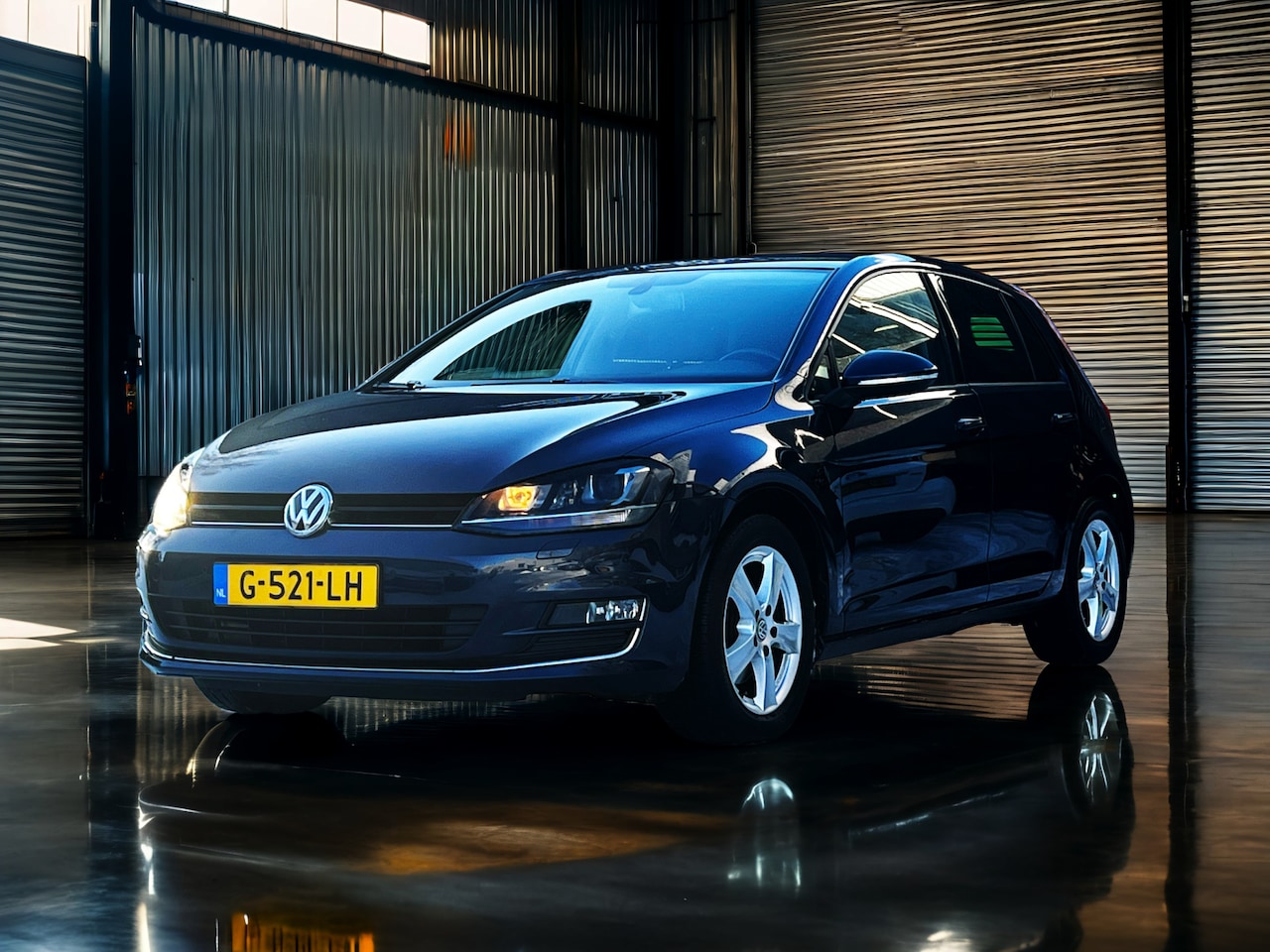 Volkswagen Golf - 1.4 TSI Highline Clima_BT_Xenon_Trekh - AutoWereld.nl