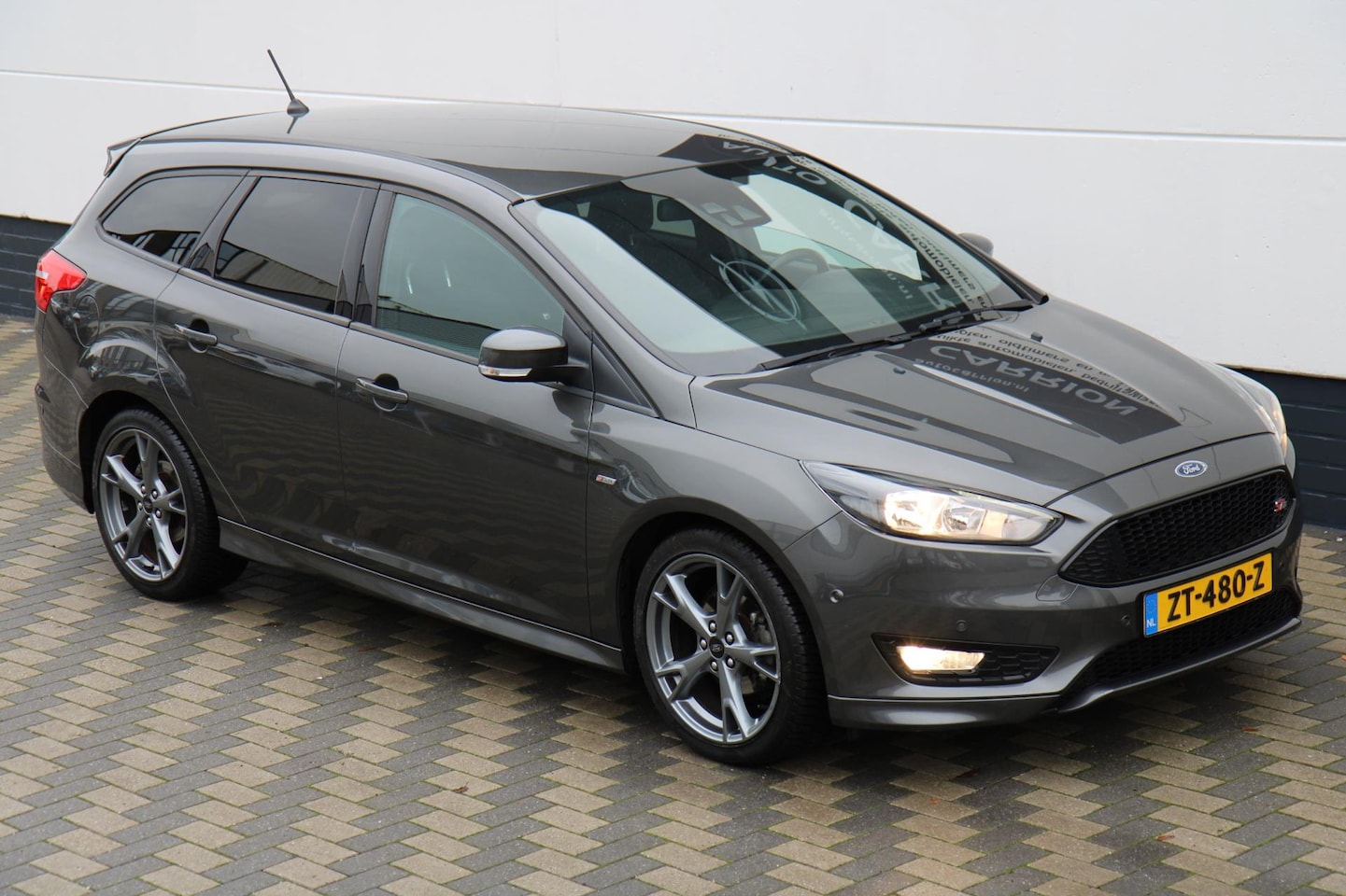 Ford Focus Wagon - 1.0 140PK ST-Line Carplay Camera Cruise !! - AutoWereld.nl