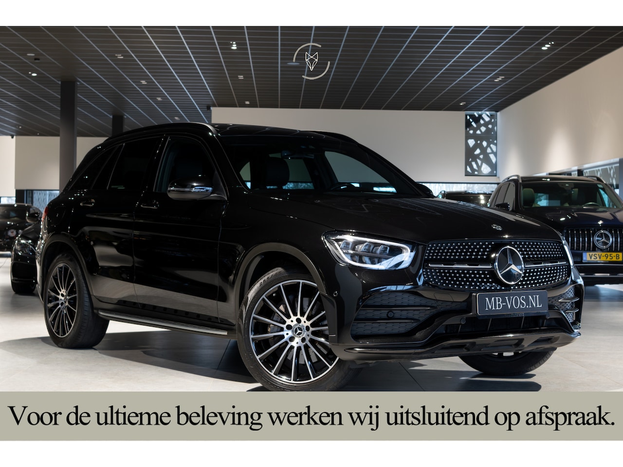 Mercedes-Benz GLC-klasse - 200 4-M AMG Night|Panorama|20"|Trekhaak|MBUX|Spoorpakket|Sfeerverlichting|Treeplanken|New - AutoWereld.nl