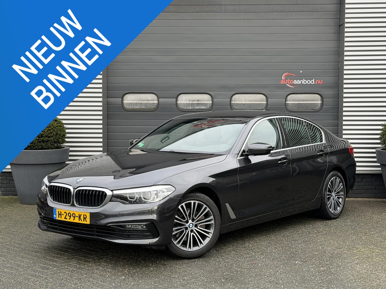 BMW 5-serie - 520i Executive Edition | Navigatie | Lederen Bekleding | 18 Inch Lichtmetalen Velgen | Cru - AutoWereld.nl