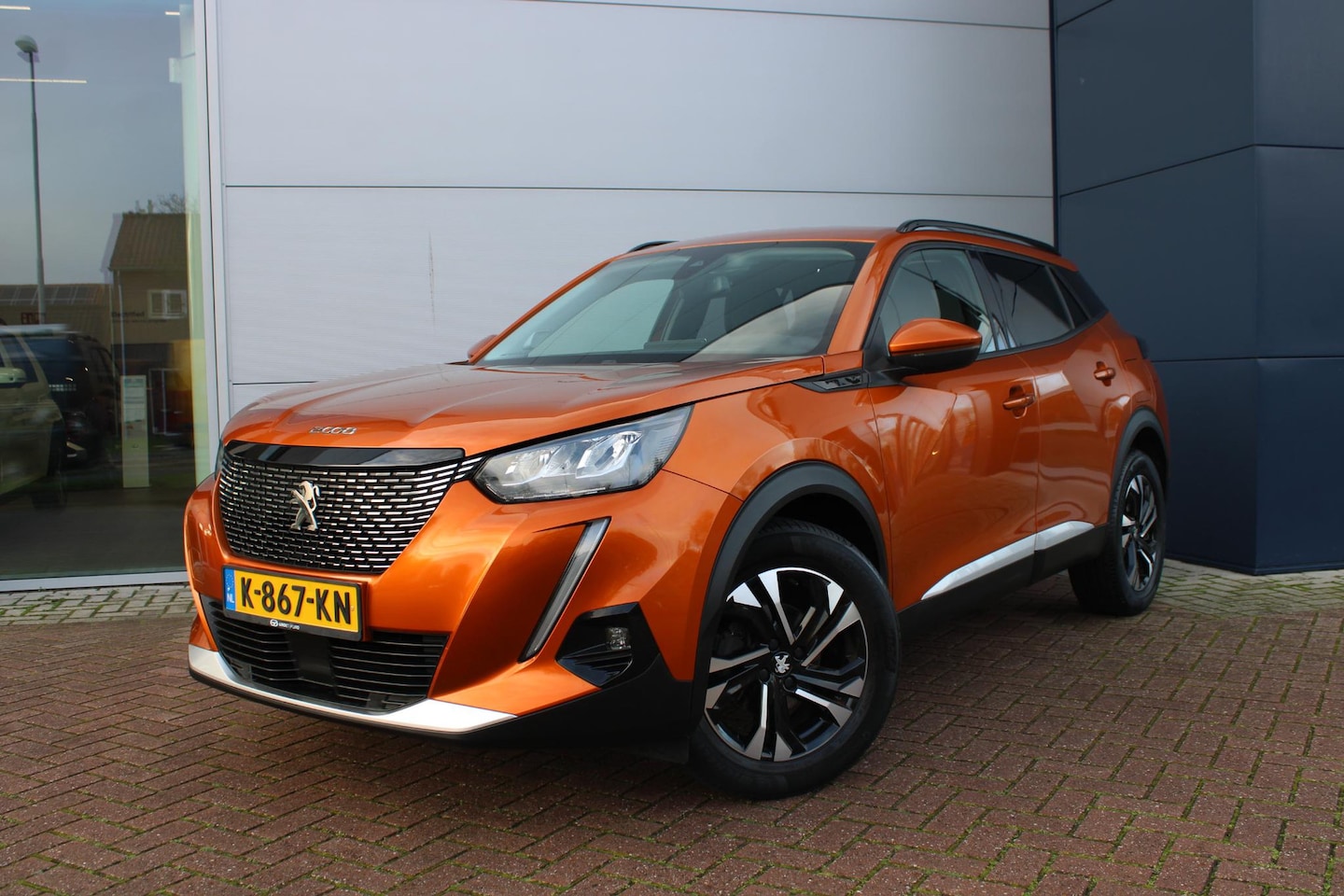 Peugeot 2008 - 1.2 PureTech Allure Pack Airco Navi Carplay 1e eig. 25.732km Nieuwstaat - AutoWereld.nl