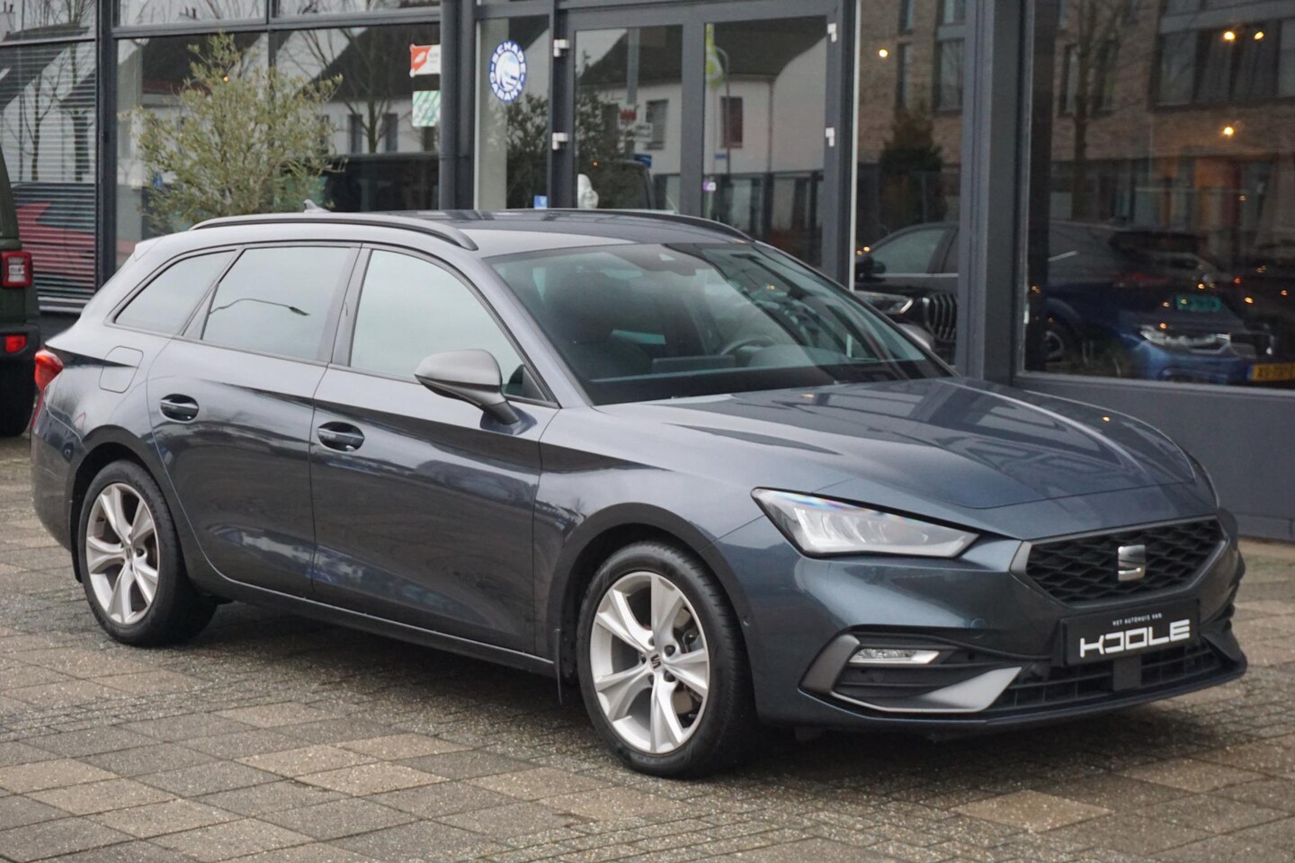 SEAT Leon Sportstourer - 1.5 eTSI FR Business Intense 1.5 eTSI FR Business Intense - AutoWereld.nl