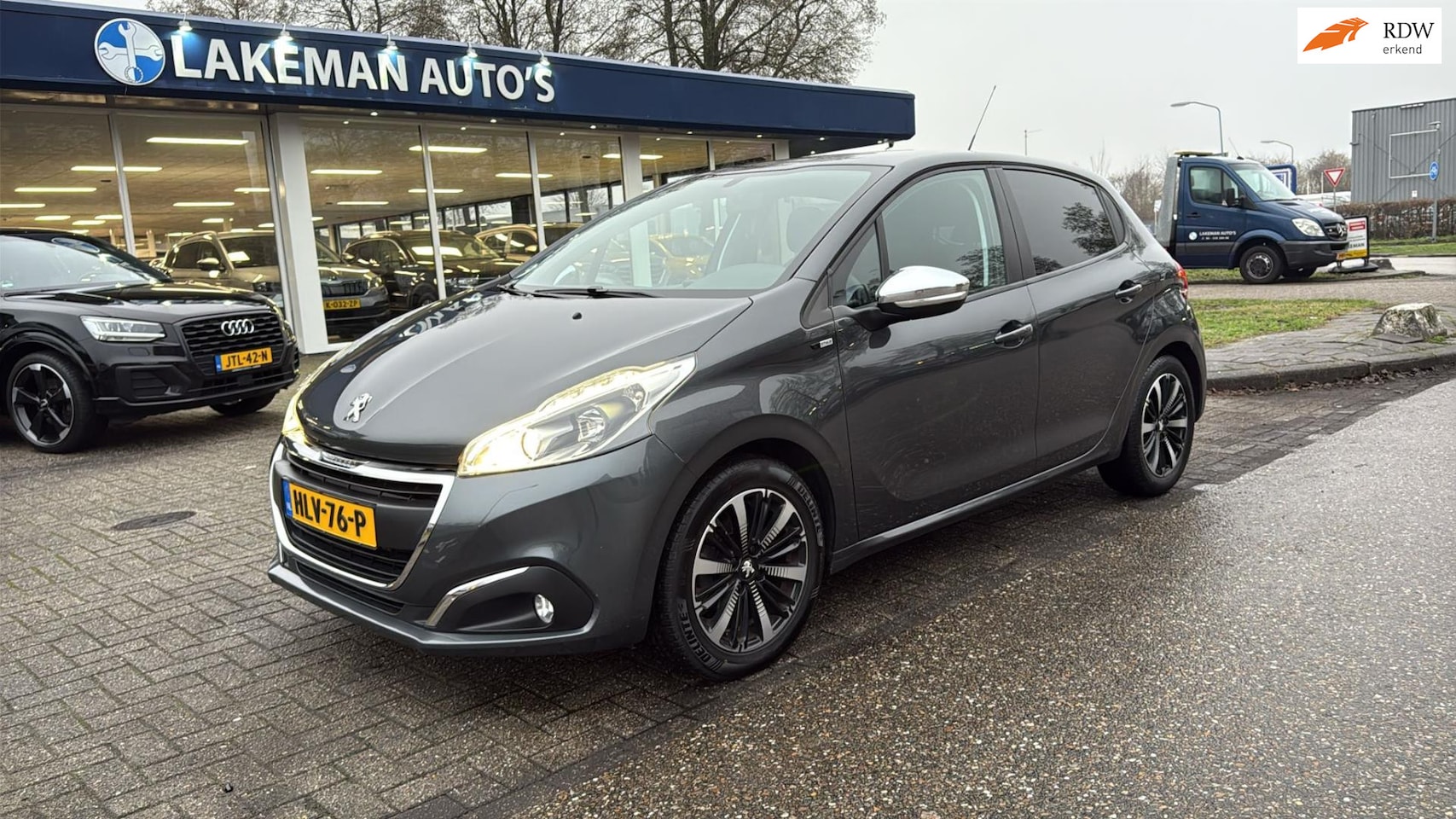 Peugeot 208 - 1.2 PureTech Active Greyline Style Huurkoop Inruil APK Garantie - AutoWereld.nl