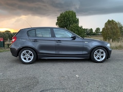 BMW 1-serie - 116i High Executive