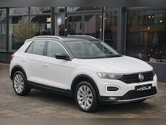 Volkswagen T-Roc - 1.5 TSI Sport | Trekhaak | Virtual Cockpit