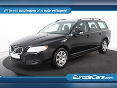Volvo V70 - 2.0 Kinetic *2e Eigenaar*Climat Control*Trekhaak