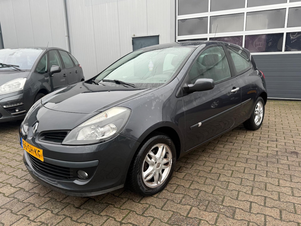 Renault Clio - 1.4-16V Team Spirit 2006 Airco APK - AutoWereld.nl