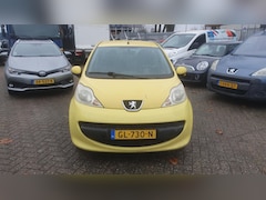 Peugeot 107 - 1.0-12V XR Koppakkingschade APK:08-2026