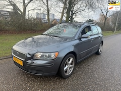 Volvo V50 - 2.4 APK 6-2026