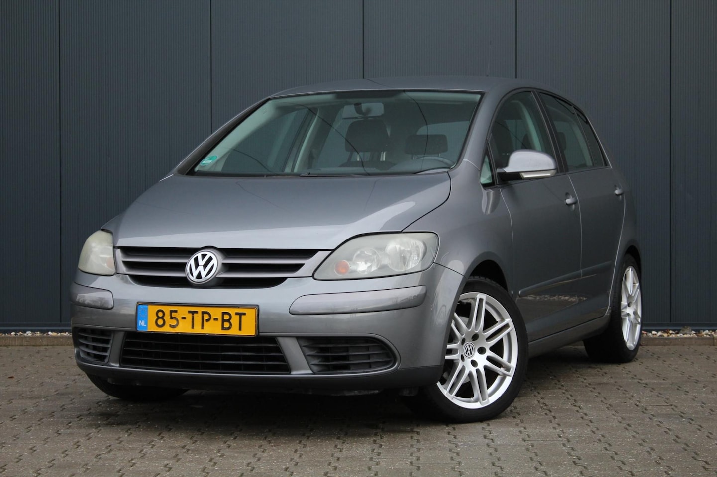Volkswagen Golf Plus - 1.6 Trendline Business | Trekhaak | Cruise control | Airco | NAP | APK | - AutoWereld.nl