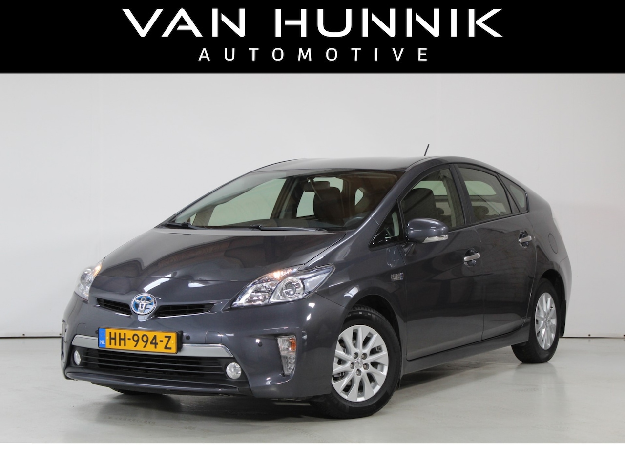 Toyota Prius - 1.8 Plug-in Aspiration | Camera | Hud | Trekhaak | Clima - AutoWereld.nl