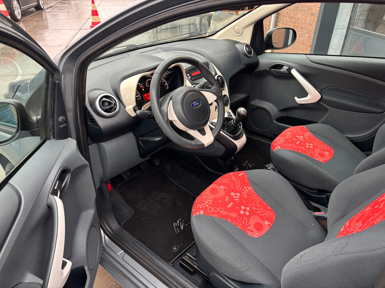 Ford Ka - 1.2 Titanium | Org-NL auto. Airco. El. Ramen. Onderhouden. Etc.