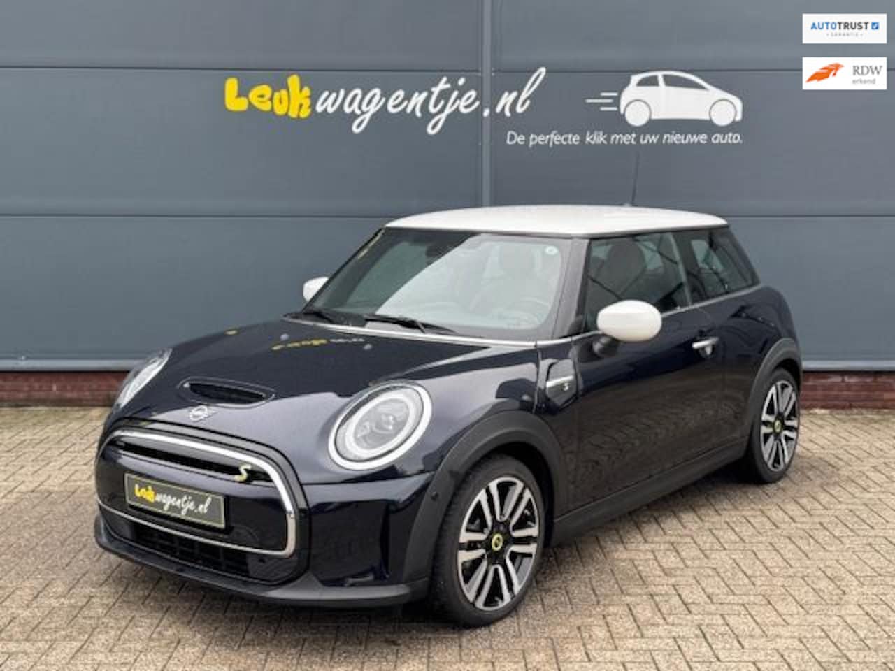 MINI Mini-Electric - Coll. 33 kWh *leder *carplay *stuurverw. - AutoWereld.nl