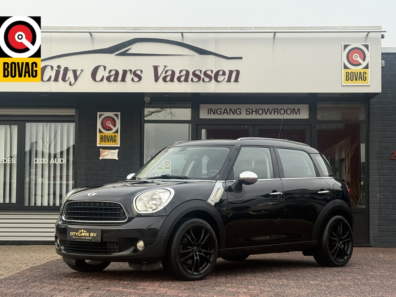 MINI Countryman - Mini 1.6 One Pepper 98 pk org nl auto nap logisch climate ctr keyless entry lmv 18 inch  m - AutoWereld.nl