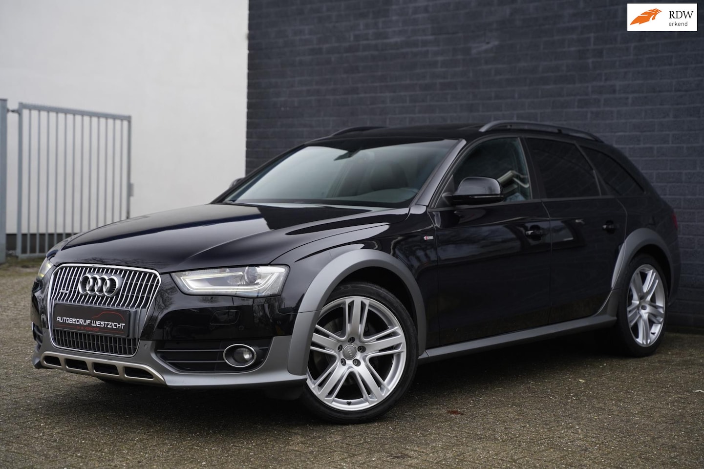 Audi A4 allroad quattro - 2.0 TFSI 210pk Automaat, Leder, Panoramadak! - AutoWereld.nl