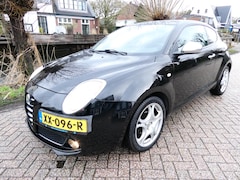 Alfa Romeo MiTo - 1.4 Distinctive 105pk 4-Cilinder Clima Cruise