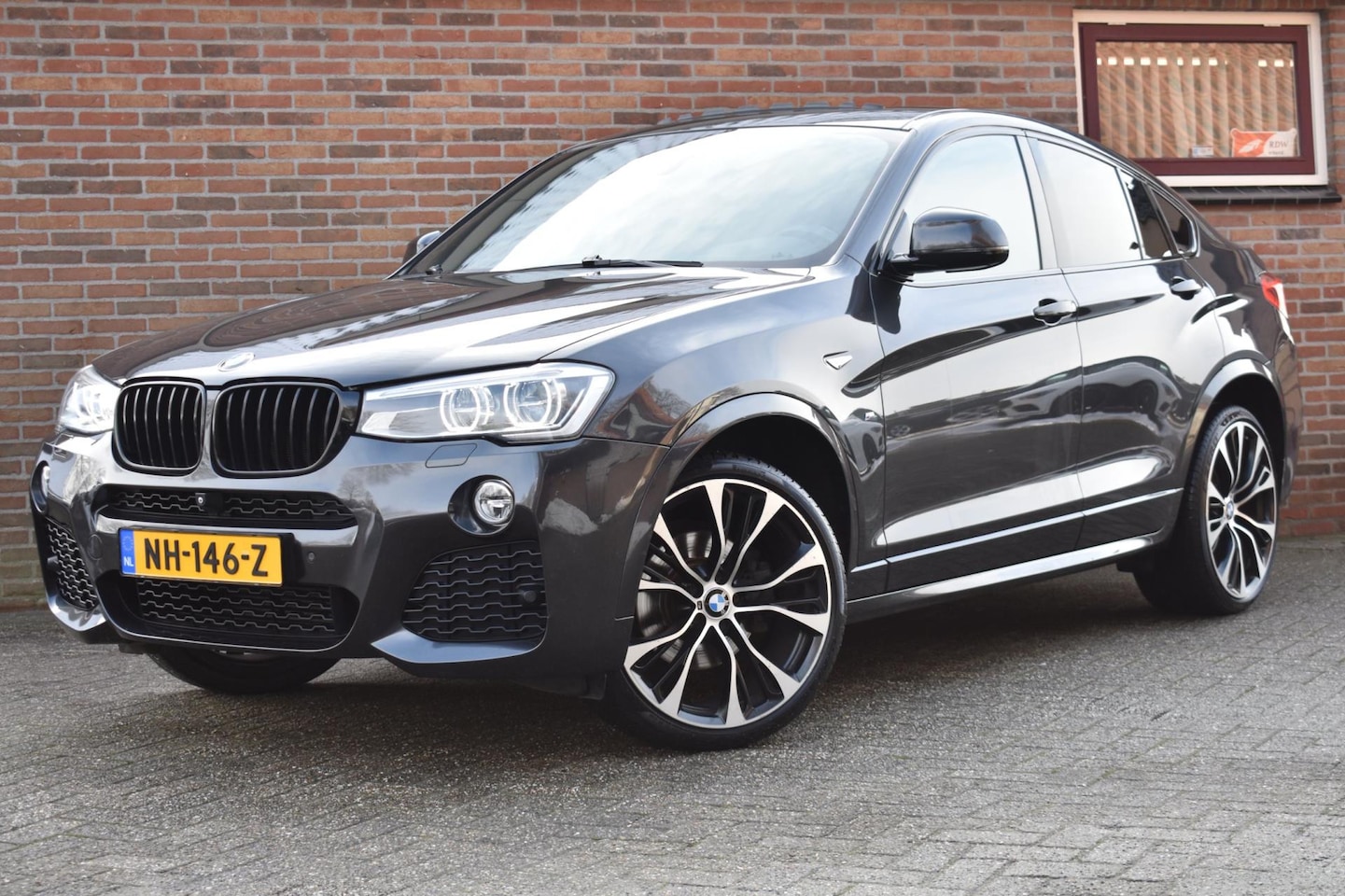 BMW X4 - XDrive30d High Executive '15 Pano M Pakket Xenon Clima NAvi Cruise Inruil mogelijk - AutoWereld.nl