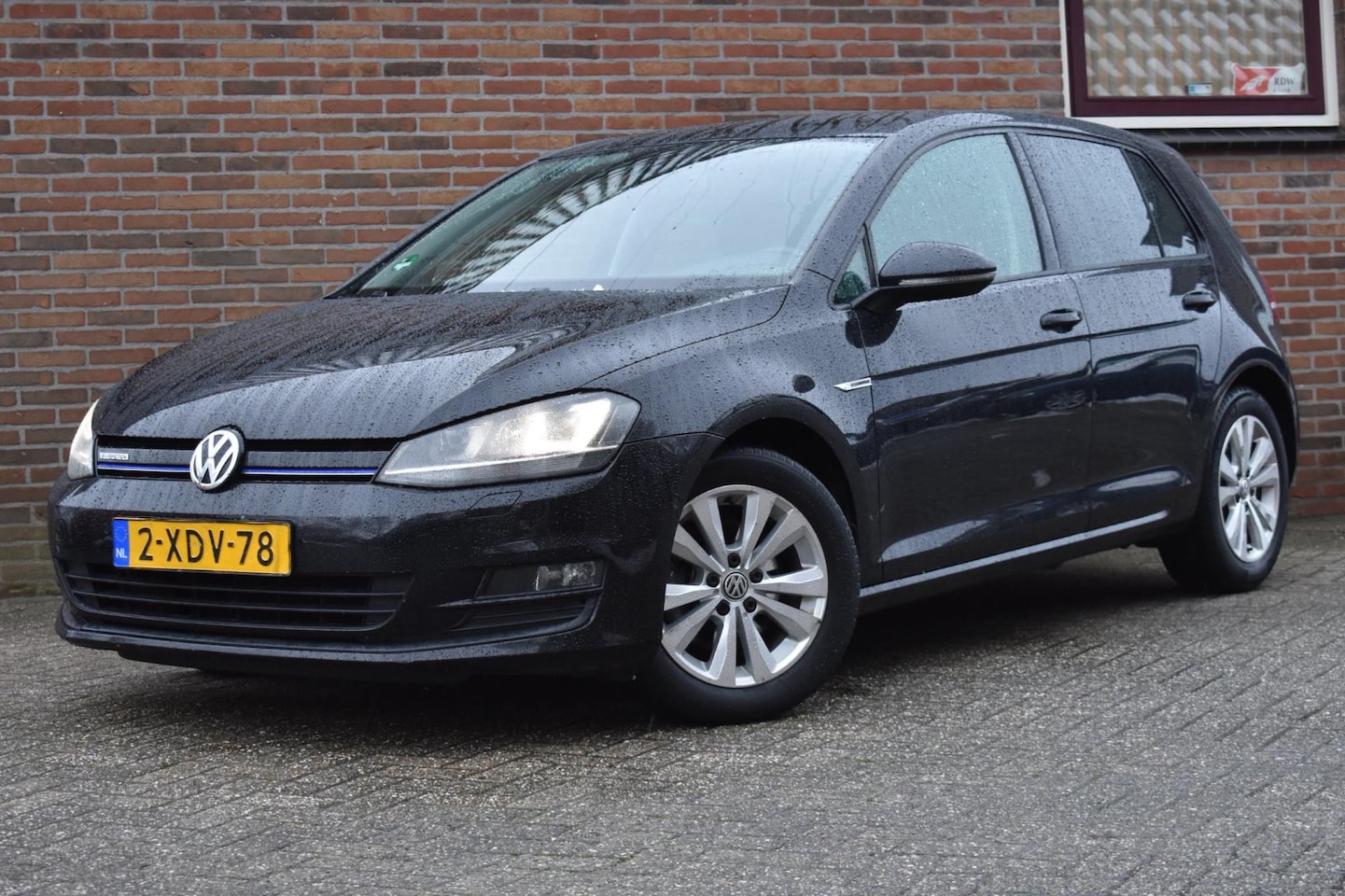 Volkswagen Golf - 1.6 TDI Edition BlueMotion '14 Xenon Clima Navi Cruise Inruil mogelijk - AutoWereld.nl