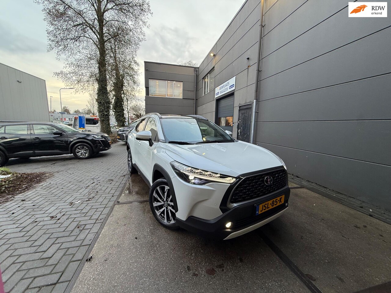 Toyota Corolla Cross - Hybrid 200 Dynamic , Camera, Nieuwe Auto! - AutoWereld.nl