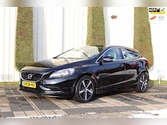 Volvo V40 - 1.6 T3 Momentum Navi, Cam, ECC, LMV, PDC