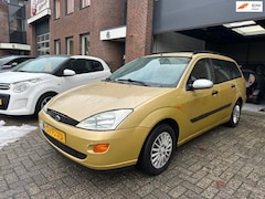 Ford Focus Wagon - 1.6-16V Ambiente /bj.2000 / kleur: geel / airco / elektrische ramen / cv / NAP met 178186