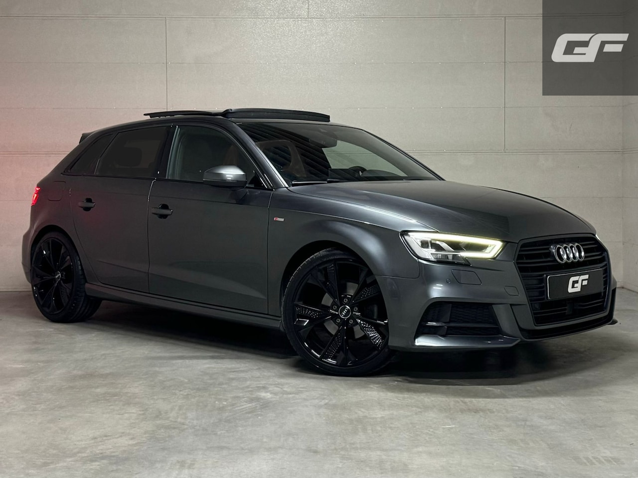 Audi A3 Sportback - 35 TFSI 3x S-Line Black Edition Pano NAP - AutoWereld.nl