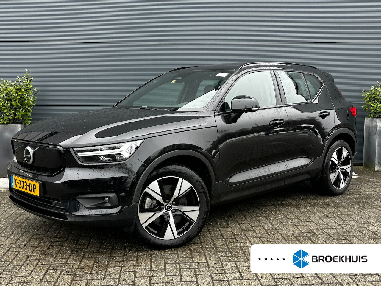 Volvo XC40 - Recharge P8 AWD R-Design | Soh 91% | Warmtepomp | Pano | Memory | Trekhaak | 360 camera | - AutoWereld.nl
