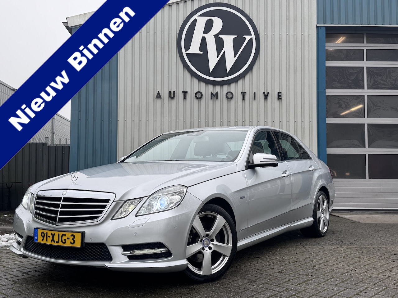Mercedes-Benz E-klasse - CDI Edition Sport Xenon / Navi / Stl verw / Ecc / Trekhaak / Automaat / GEEN TAXI / Org NL - AutoWereld.nl