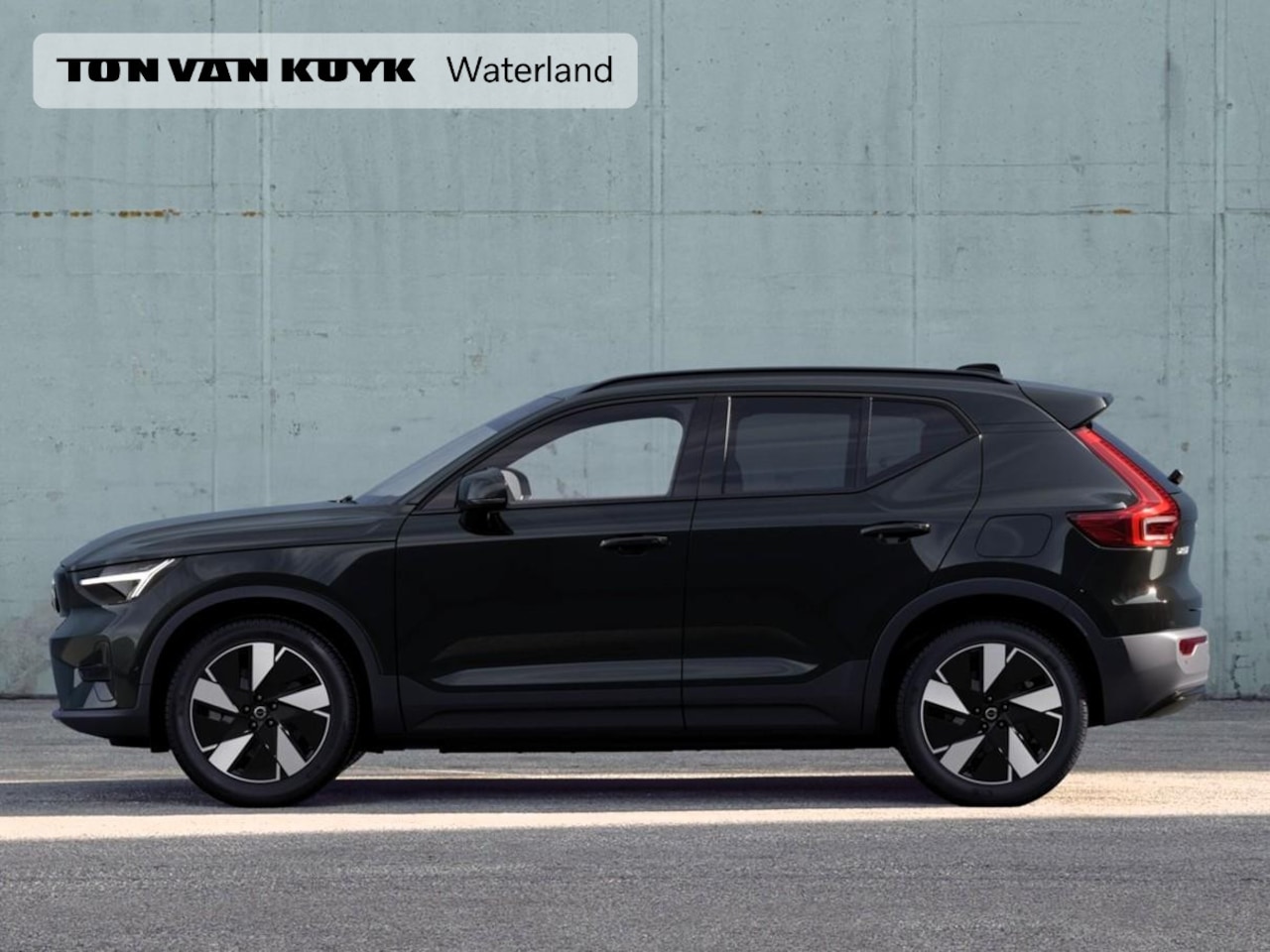 Volvo EX40 - Single Motor Extended Range Ultra Automaat / Panoramadak / Privacy Glass / 360* camera / A - AutoWereld.nl