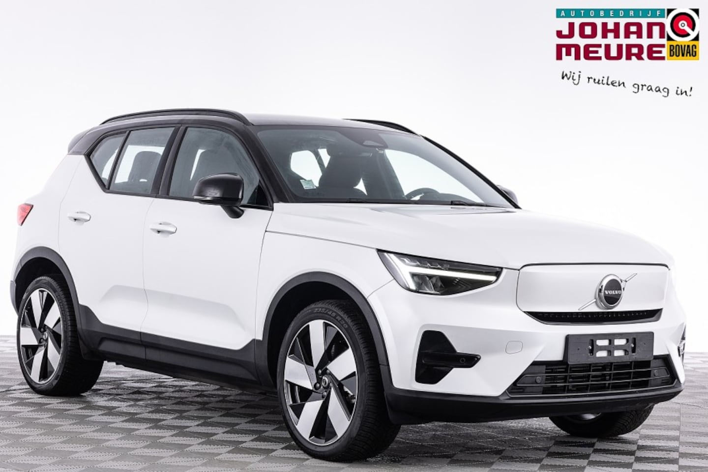 Volvo XC40 - Recharge Plus 69 kWh | Full LED | CARPLAY | CAMERA - AutoWereld.nl