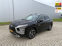 Mitsubishi Eclipse Cross - 2.4 PHEV Intense+ , 4x4 , Navigatie, Trekhaak