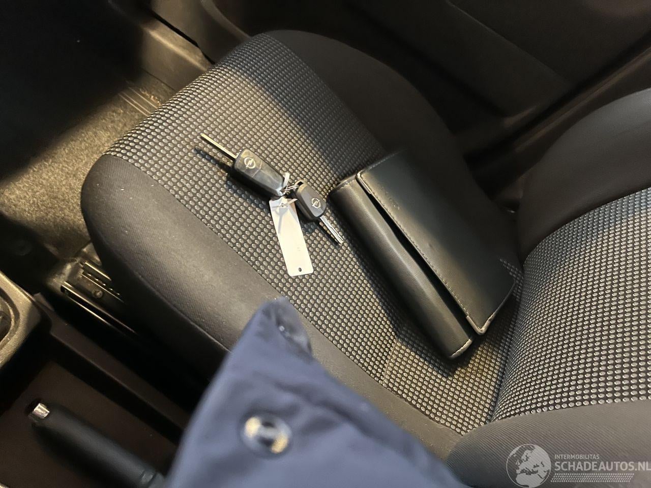 Opel Meriva - 1.4-16V Temptation NAP!