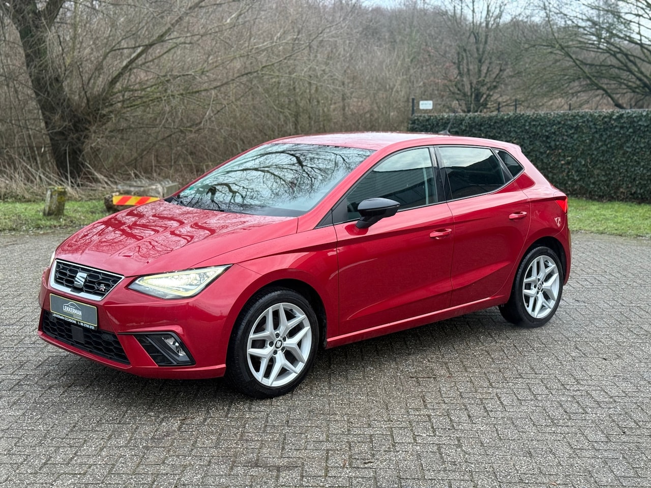 SEAT Ibiza - 1.0 TGI FR PDC I KEYLESS I BLUETOOTH I CRUISE I MOOI - AutoWereld.nl