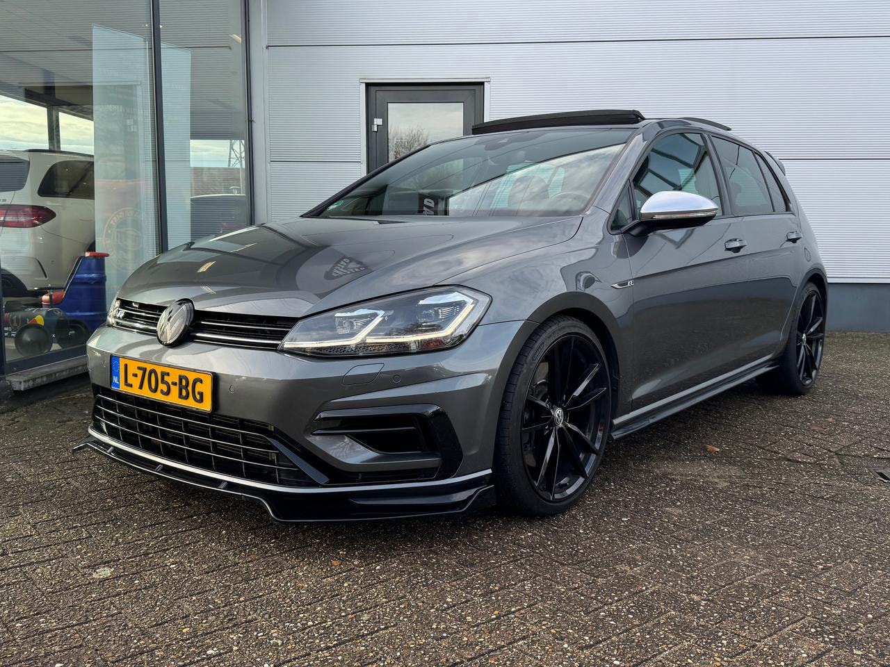 Volkswagen Golf - 2.0 TSI | 300PK | 4MOTION | 7-DSG | PANO | - AutoWereld.nl