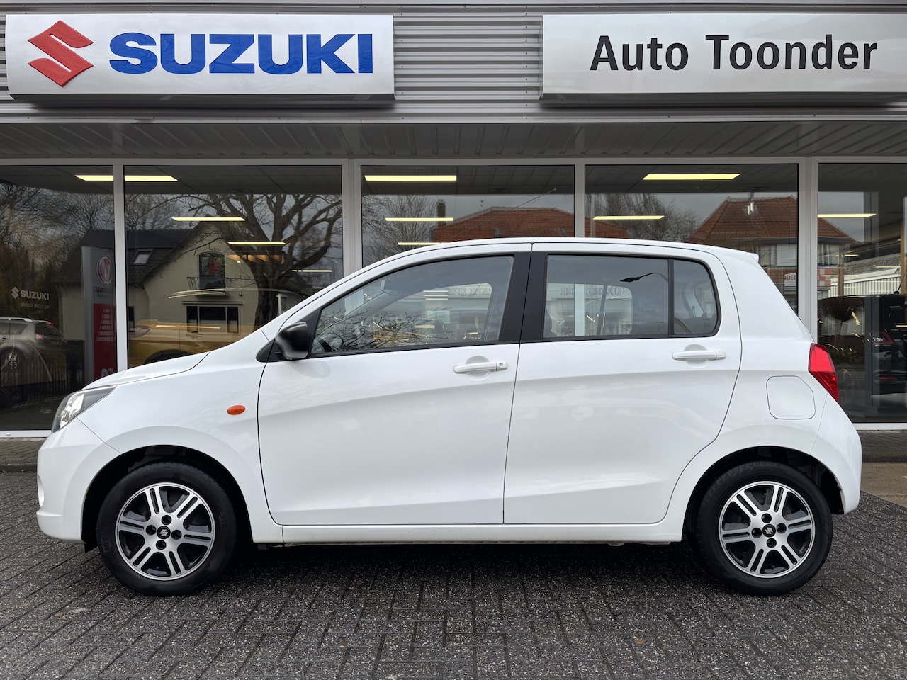 Suzuki Celerio - 1.0 Comfort/Airco - AutoWereld.nl