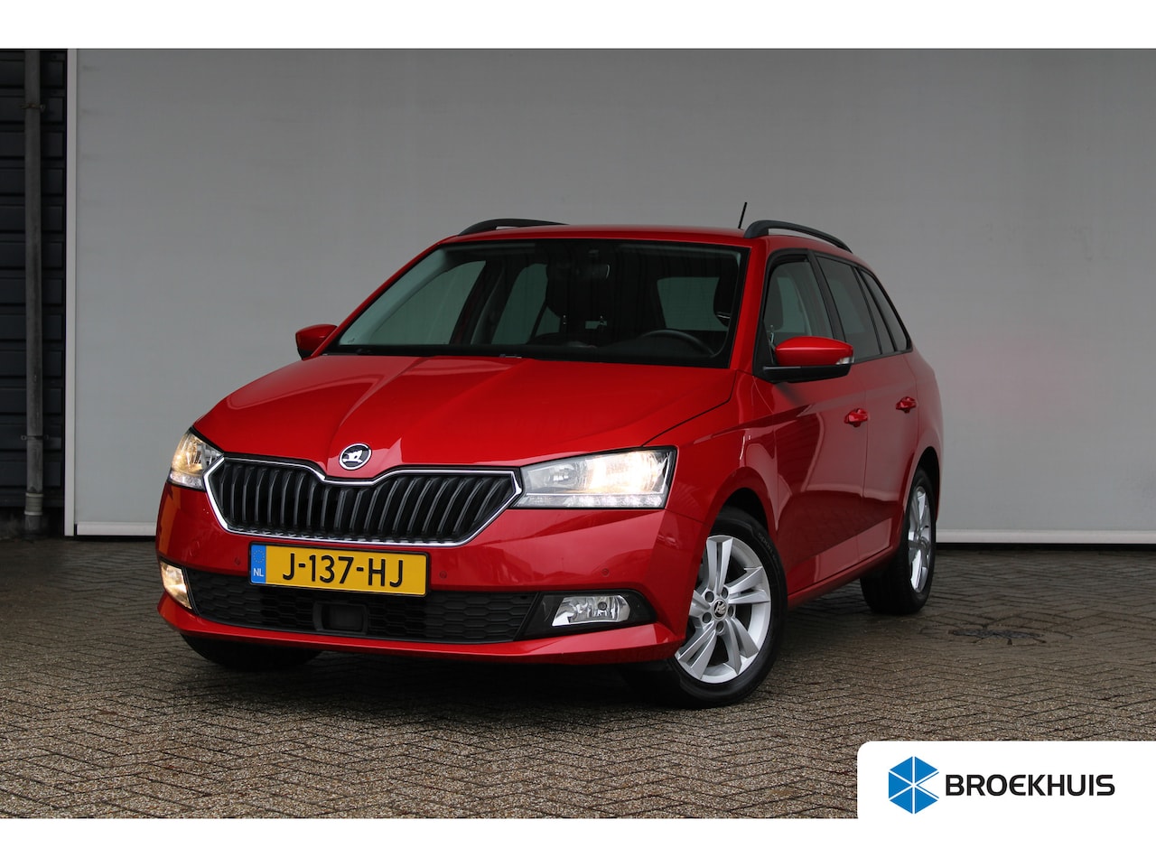 Skoda Fabia Combi - 1.0 TSI Style | Stoelen verwarmd | Cruise control | Apple CarPlay/ Android Auto | Keyless - AutoWereld.nl
