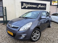 Hyundai i20 - 1.2i DynamicVersion 1e Eigenaar | Airco | LM | 90DKM
