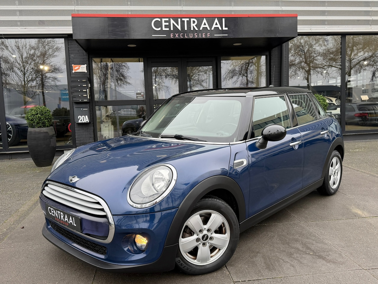 MINI Cooper - Mini 1.5 Business Navi|5drs.|Airco|NL-Auto - AutoWereld.nl