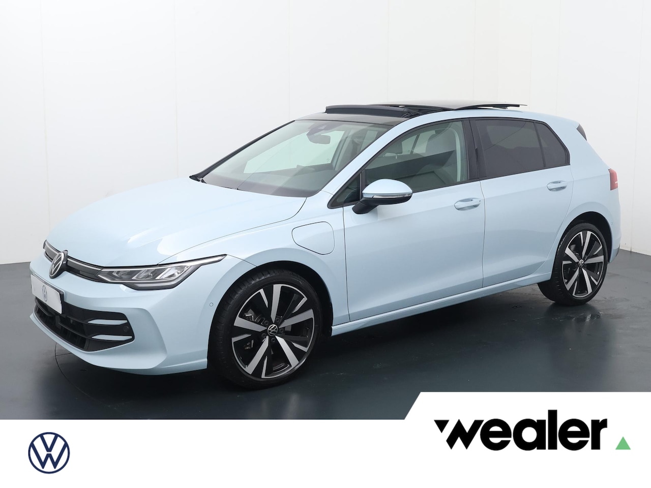 Volkswagen Golf - 1.5 eHybrid Life Edition | 204 PK | Automaat | SoH 98% | Multifunctioneel stuurwiel | Pano - AutoWereld.nl
