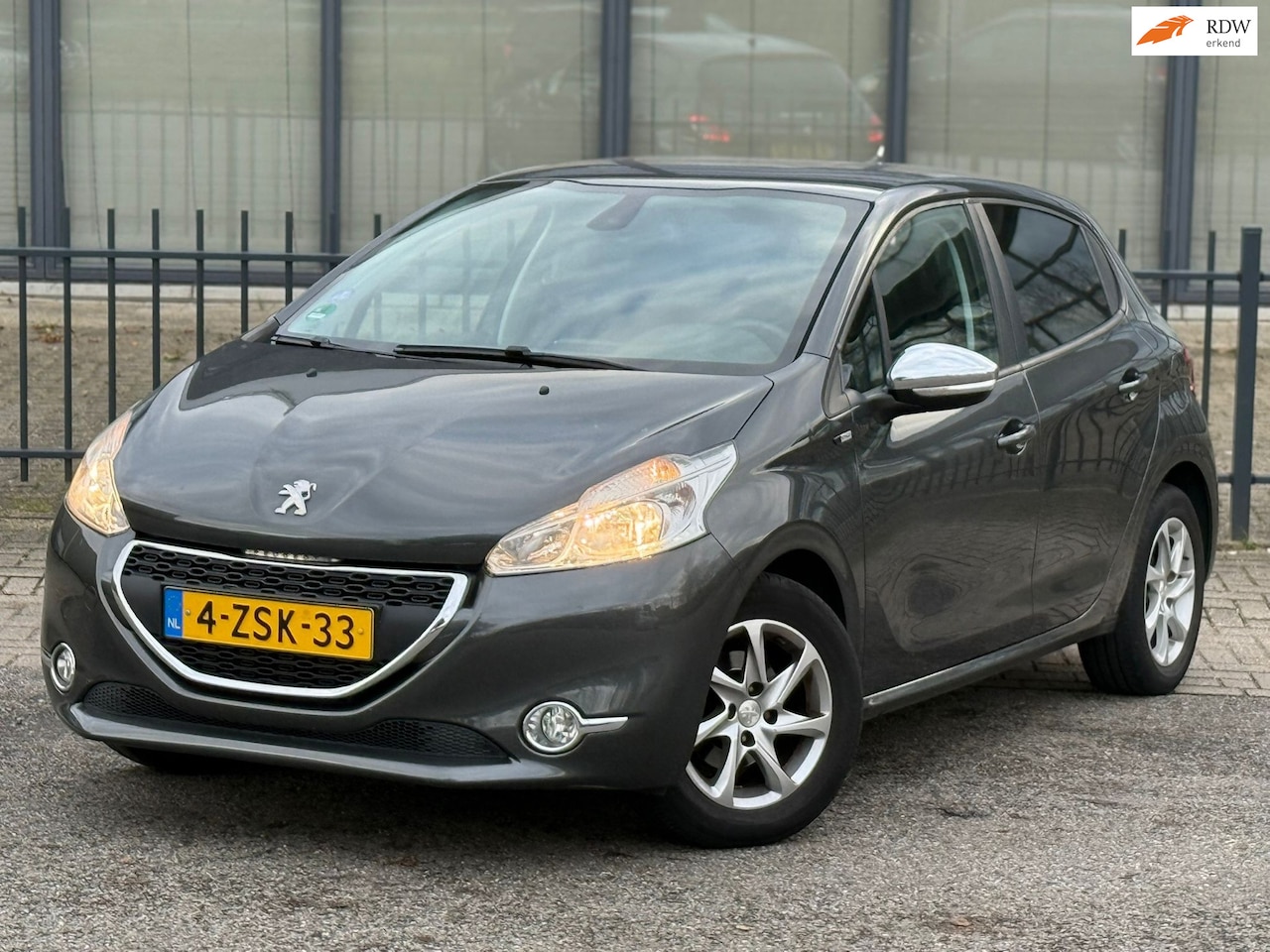 Peugeot 208 - 1.2 PureTech Style Pack 1.2 PureTech Style Pack - AutoWereld.nl